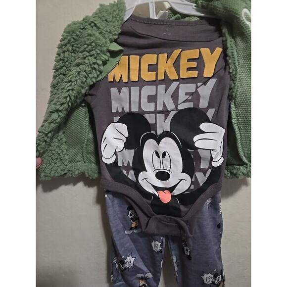 NEW Disney Baby Outfit 18 M Mickey Mouse 3 Piece Clothes - Picture 6 of 16